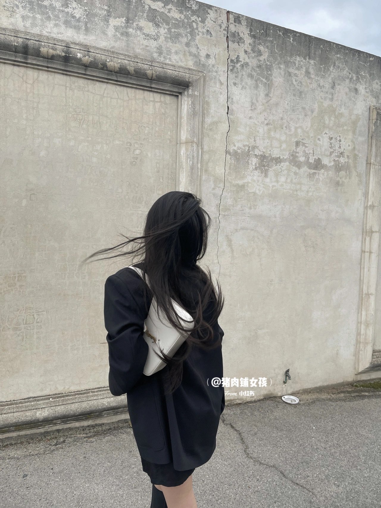 Saint laurent Ysl LE 5 À 7 平纹腋下包 657228白色