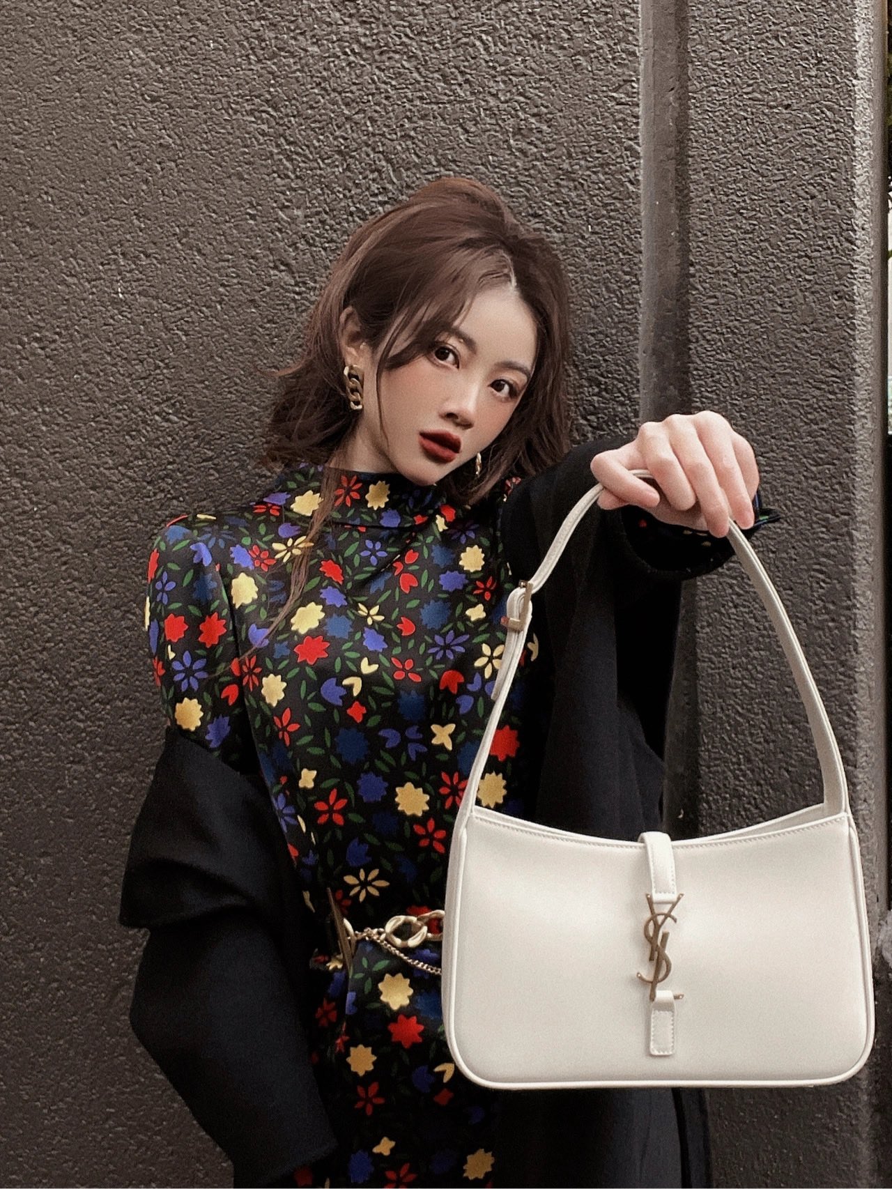 Saint laurent Ysl LE 5 À 7 平纹腋下包 657228白色