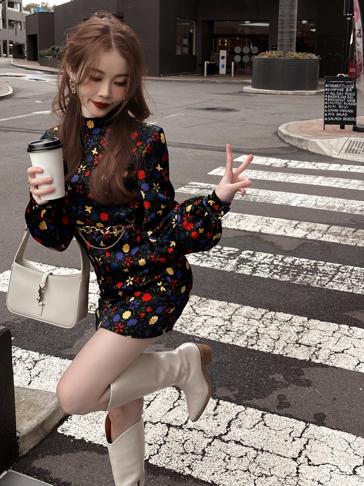 Saint laurent Ysl LE 5 À 7 平纹腋下包 657228白色