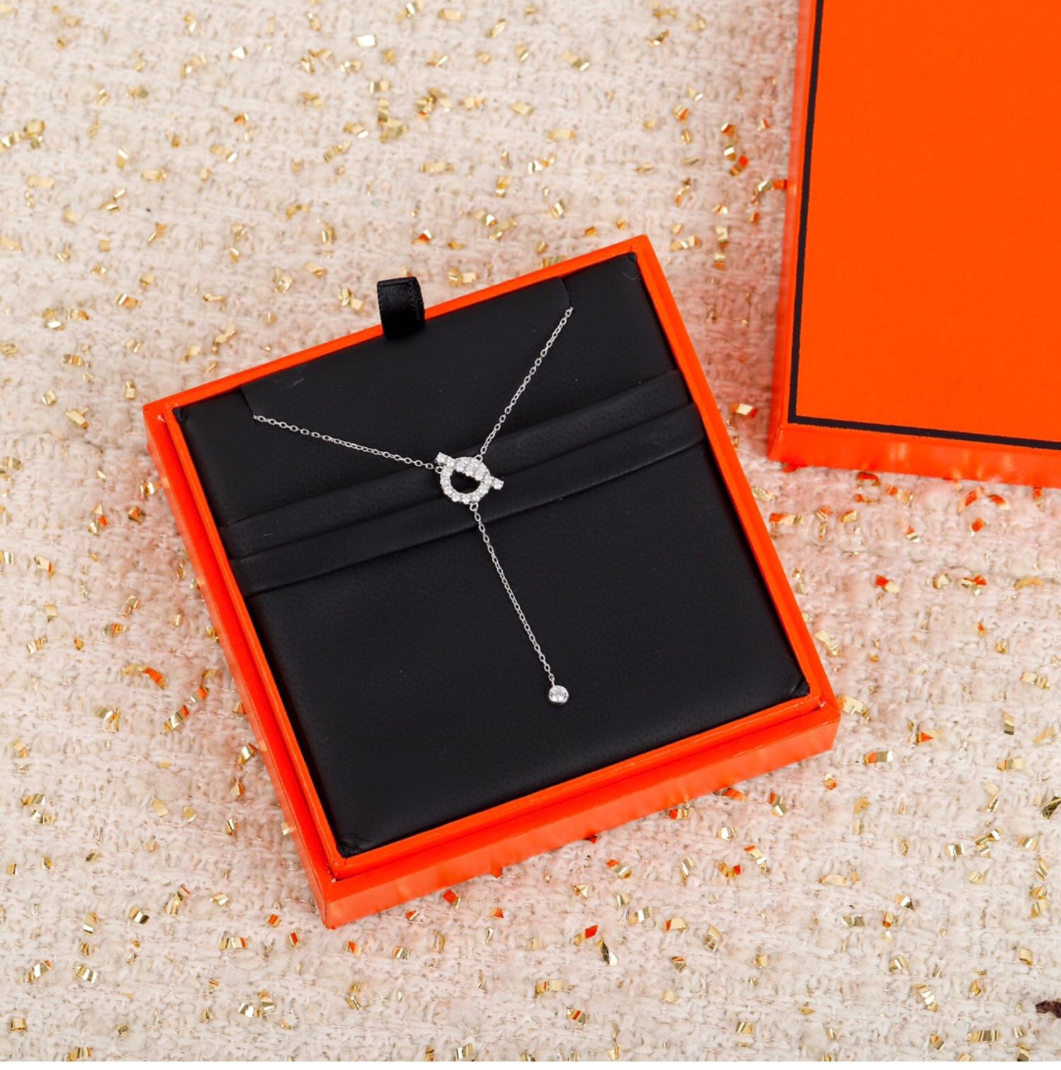 NO:101630,Tassel necklace Pig nose set Bottom details upgrade, Hermes necklace, hermes, necklace19860909流苏款项链 猪鼻子套装 底部细节升级,爱马仕项链,hermes,necklace,Jewelry