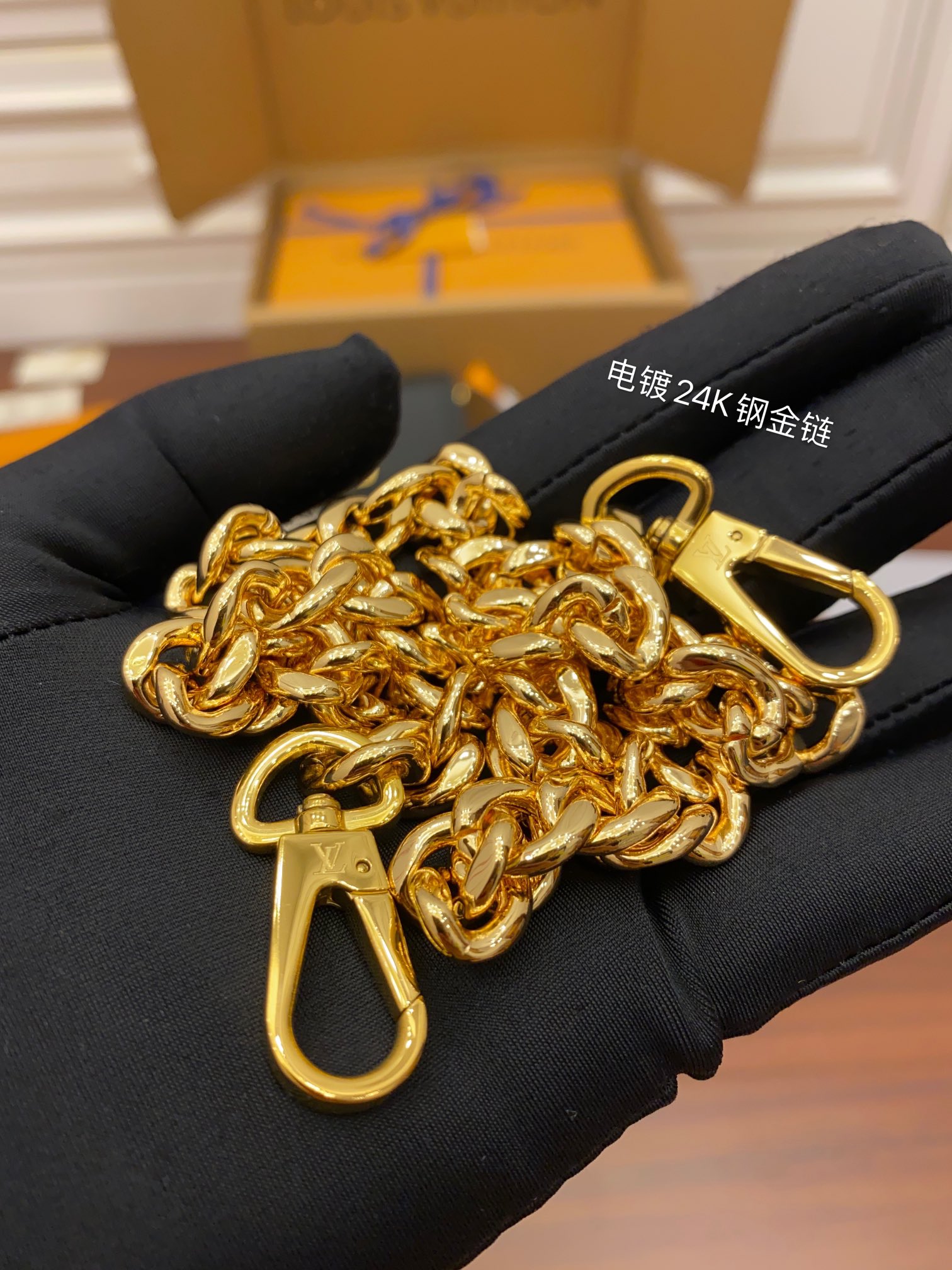 Louis Vuitton LV Lockme Tender Bag M58557黑色