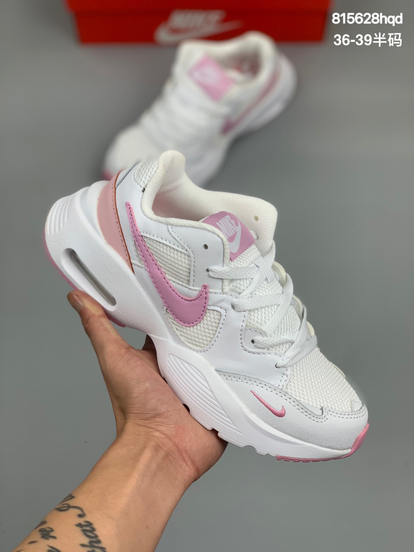 
真标半码  Nike Air Max Fuslon 夏季网面休闲透气慢跑鞋 货号：CJ1670 
尺码：36 36.5 37.5 38.38.5 39 
编码:815628hqd