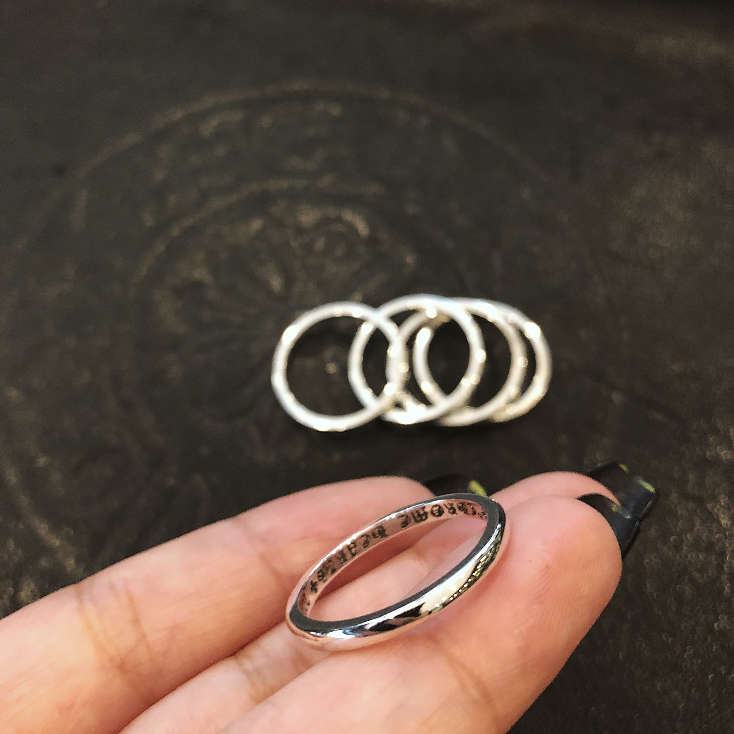 Chrome Hearts 新品上架𝐂𝐡𝐫𝐨𝐦𝐞 𝐡𝐞𝐚𝐫𝐭𝐬 克罗心 素圈戒指