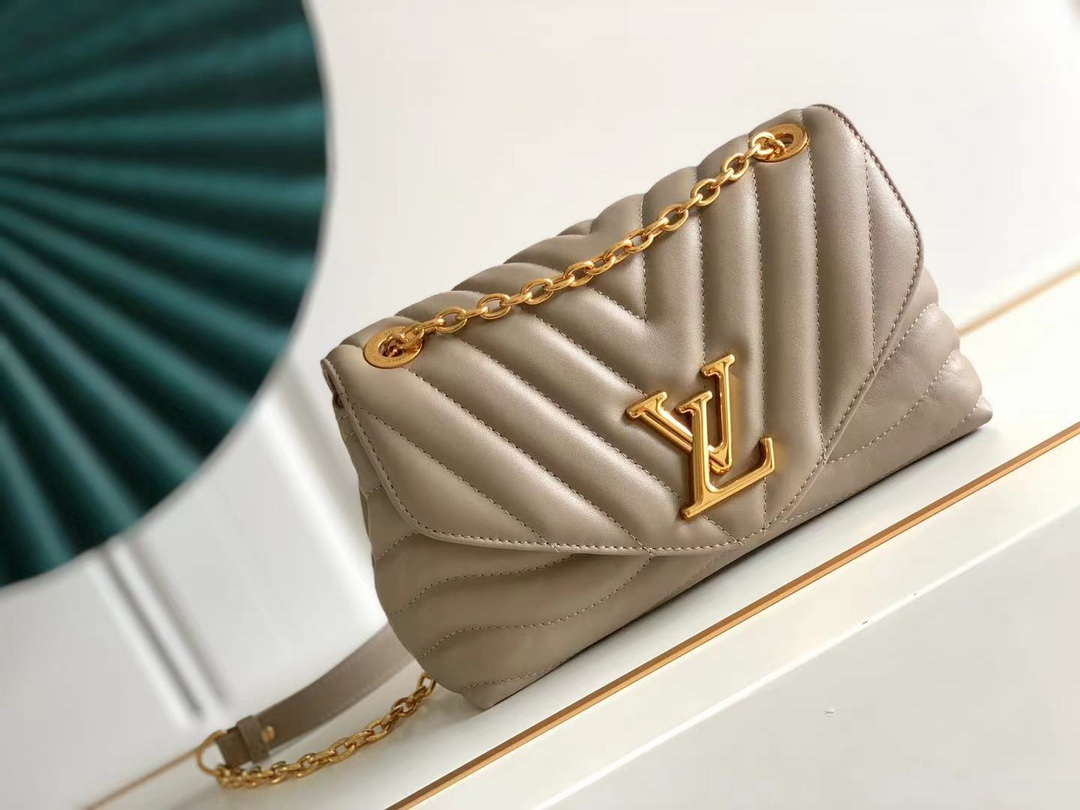 Louis Vuitton LV New Wave Handbags Crossbody & Shoulder Bags Gold Yellow Engraving Vintage Chains M58552