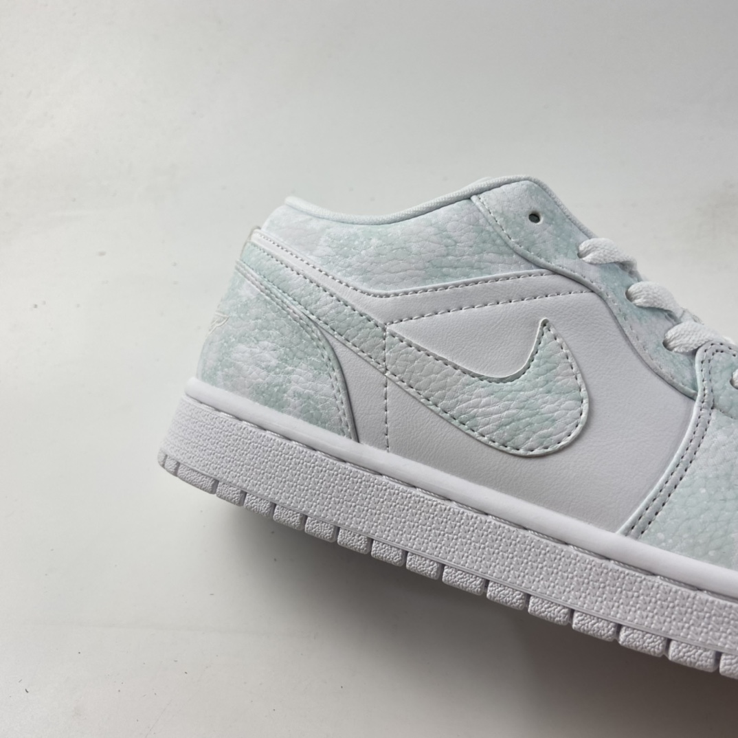 P200   Air Jordan 1 Low AJ1低帮时尚休闲板鞋 553558-130