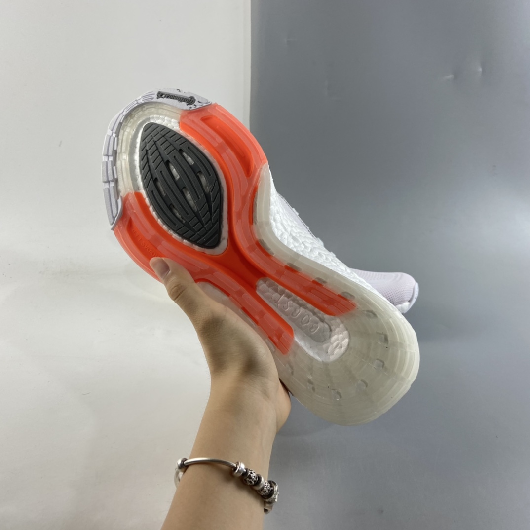 P200  AD UltraBoost 21 加厚爆米花袜套式针织鞋面休闲运动慢跑鞋 S23840