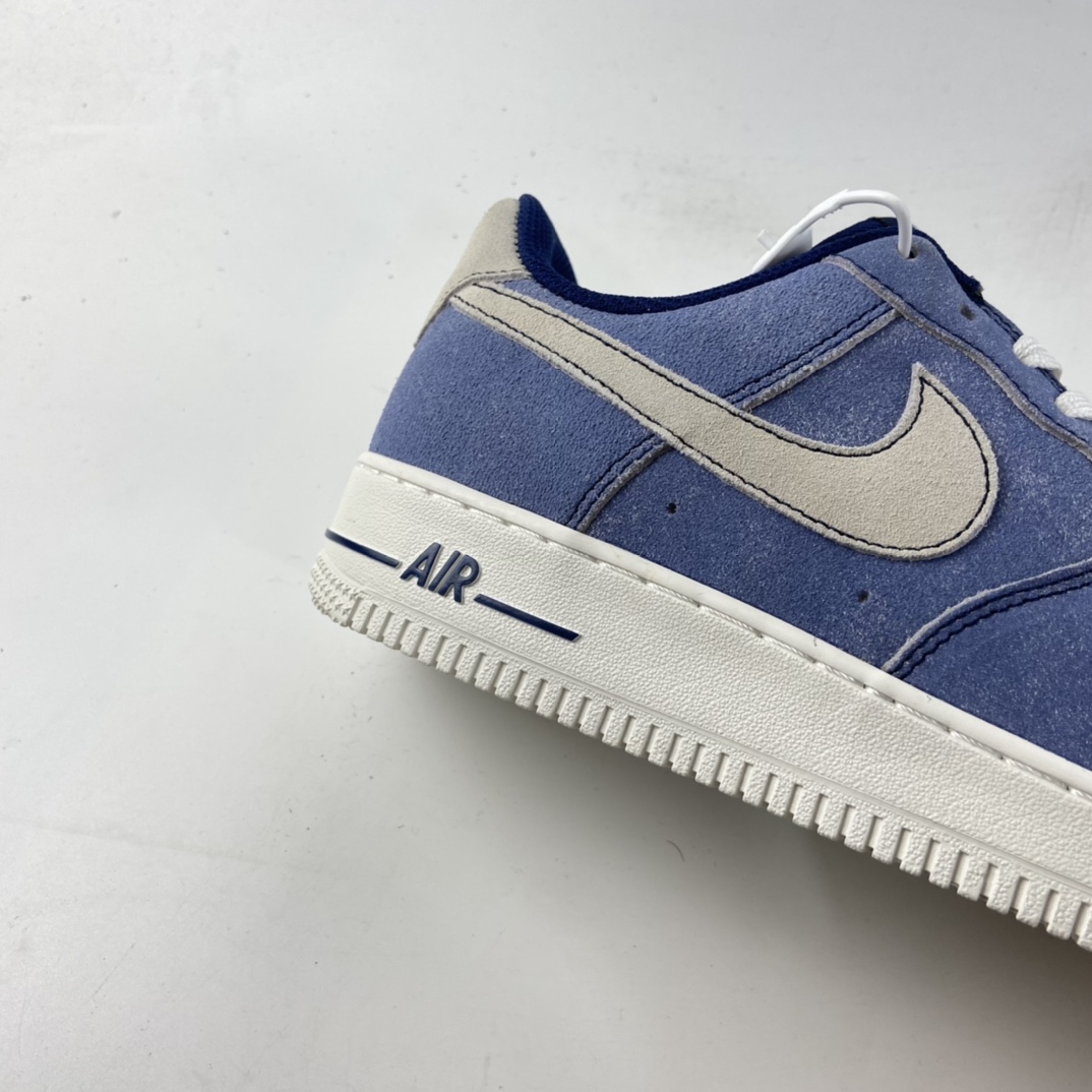 P220  NIKE Air Force 1 High ’07 空军一号低帮休闲板鞋 DH0265-400