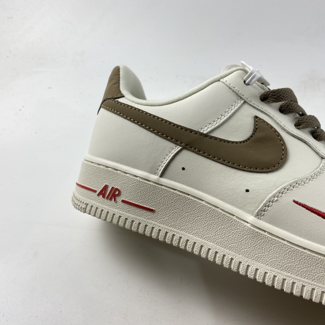 120  NIKE Air Force 1 Low 空军一号低帮休闲板鞋 808788-996