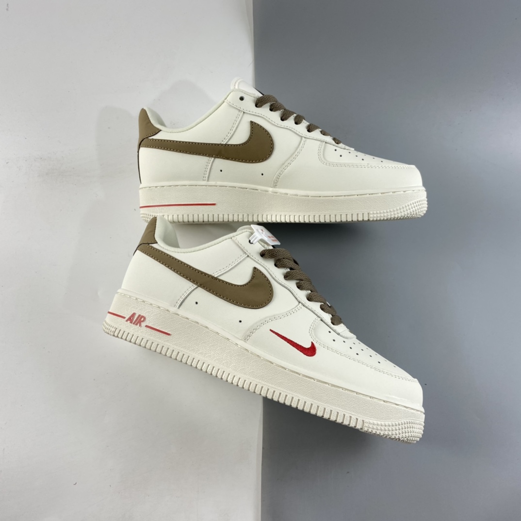 120  NIKE Air Force 1 Low 空军一号低帮休闲板鞋 808788-996