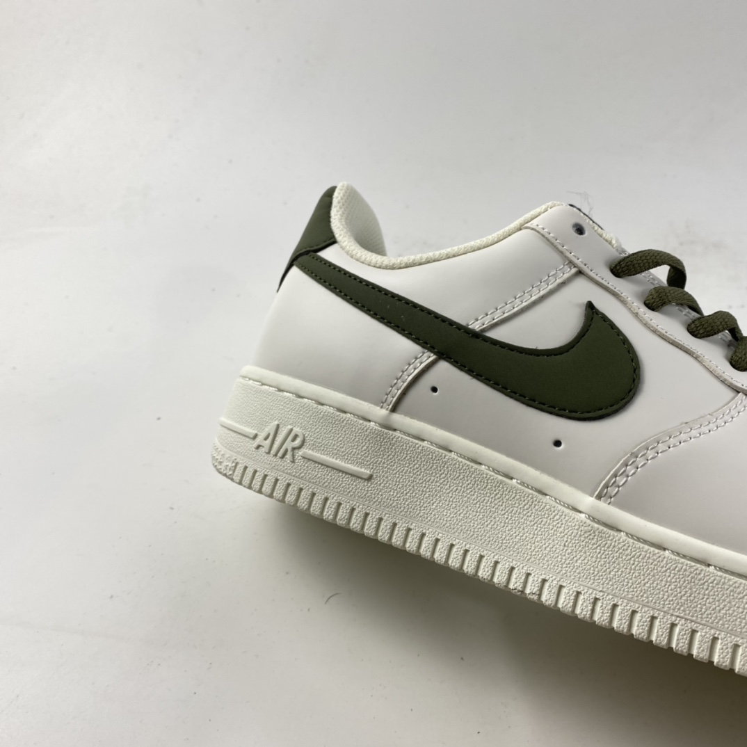 P220  NIKE Air Force 1’07 Low“米白绿”配色低帮空军一号休闲板鞋 CQ5059-110