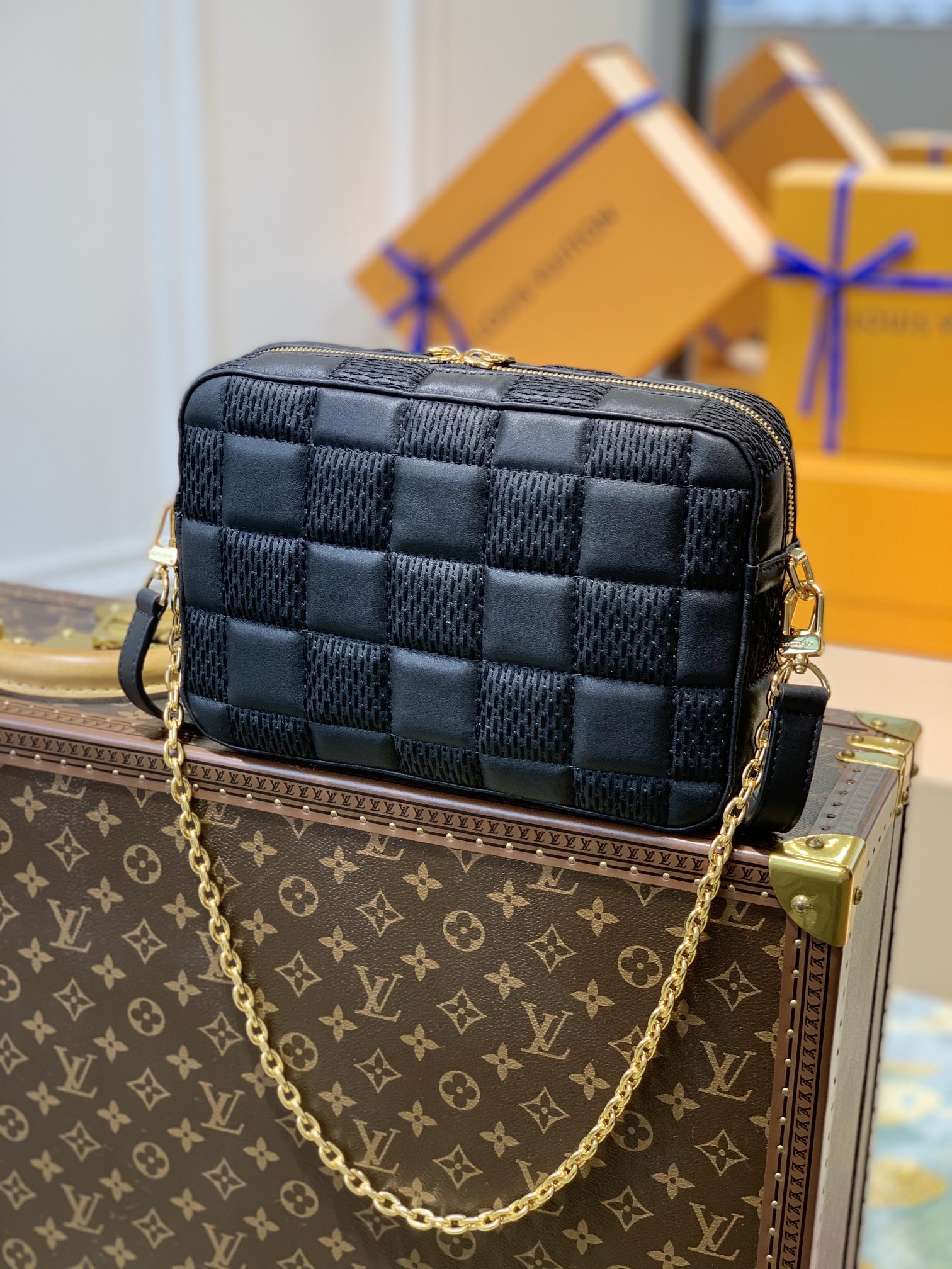 Louis Vuitton Troca Mm (M59114)