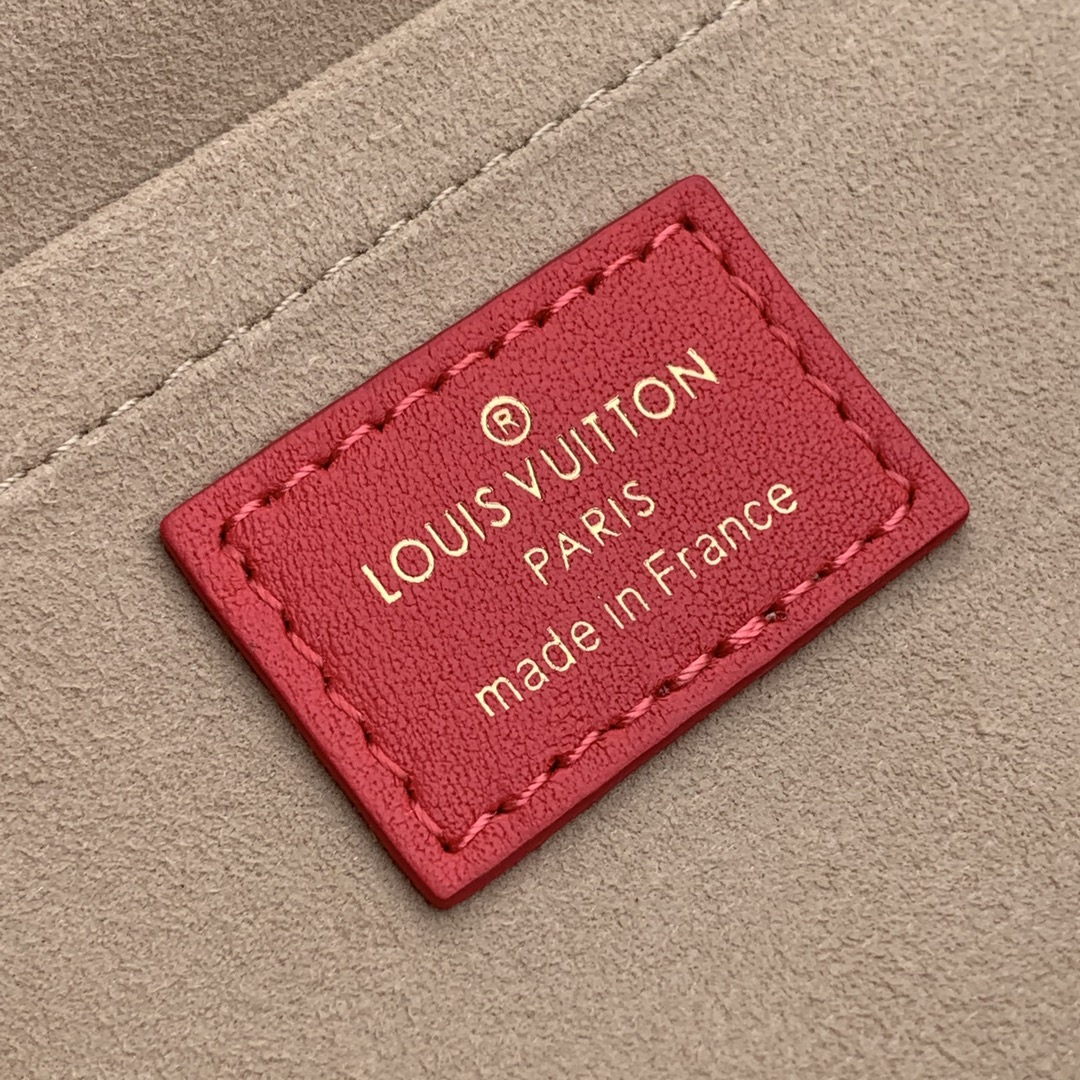 Louis Vuitton LV Troca PM Trocadéro 相机包 M59118