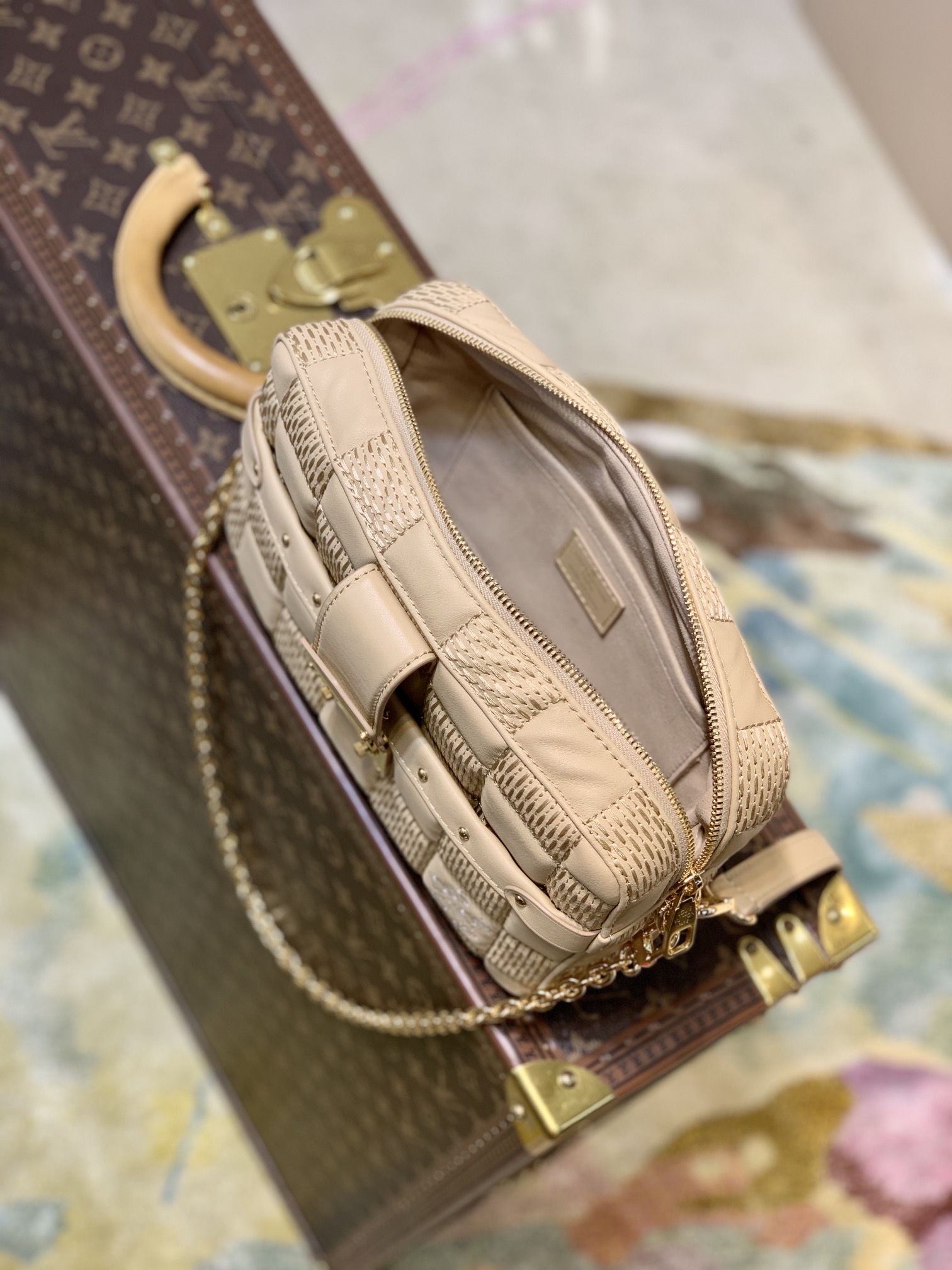 Louis Vuitton Troca Mm (M59114)