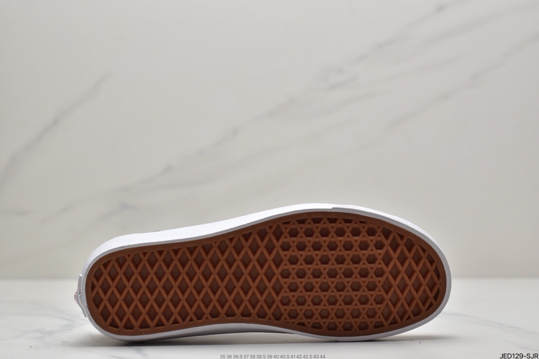 150 范斯VANS Bold Ni经典复古黑白低帮男女情侣款休闲帆布板鞋