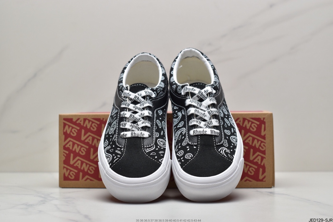 150 范斯VANS Bold Ni经典复古黑白低帮男女情侣款休闲帆布板鞋