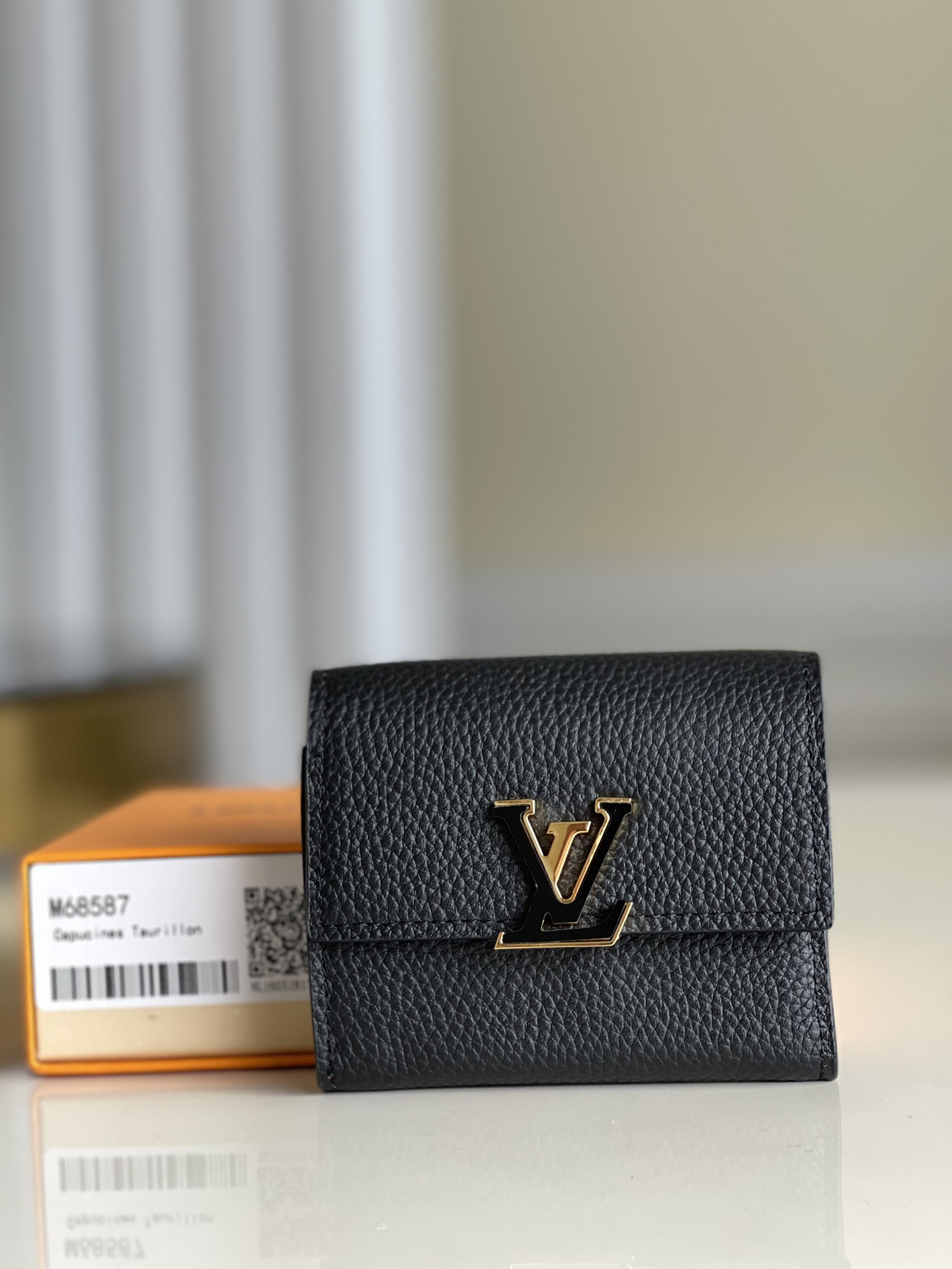 Louis Vuitton LV Capucines Wallet Fashion Replica
 Taurillon Calfskin Cowhide Mini M68587