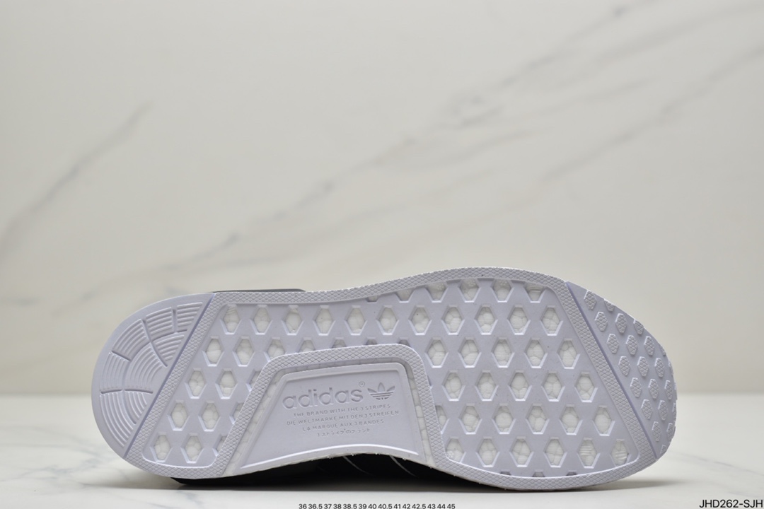 190 阿迪达斯Adidas NMD R1 V2系列 GV7556