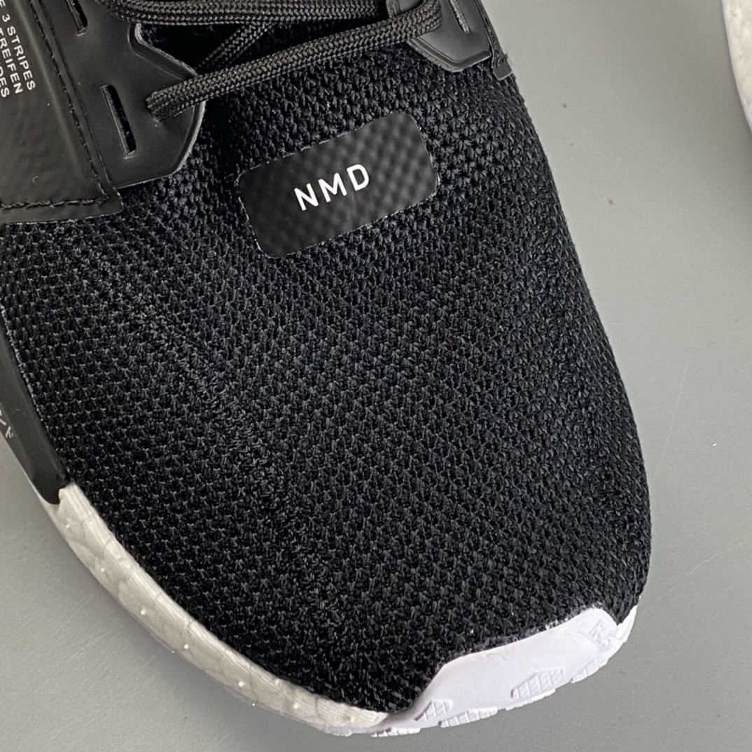P200  Ad NMD Boost RI.V2 阿迪达斯爆米花超弹中底 针织网面休闲跑鞋 GW7690