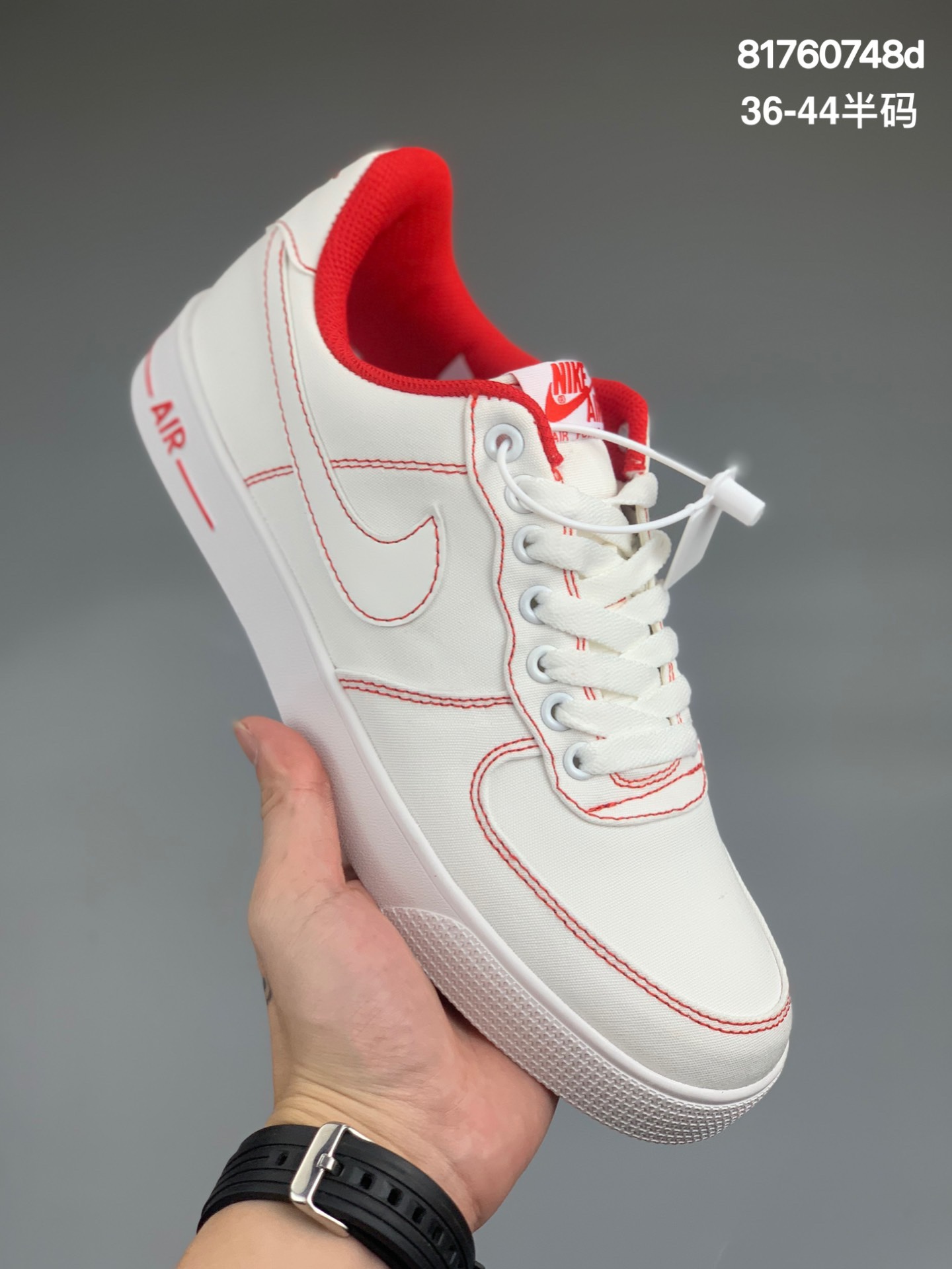 
耐克/Nike Air Force 1 空一军号 简空版军 帆布内气置垫 低帮板鞋 
货号：630939
尺码：36-44半码
编码：81760748d