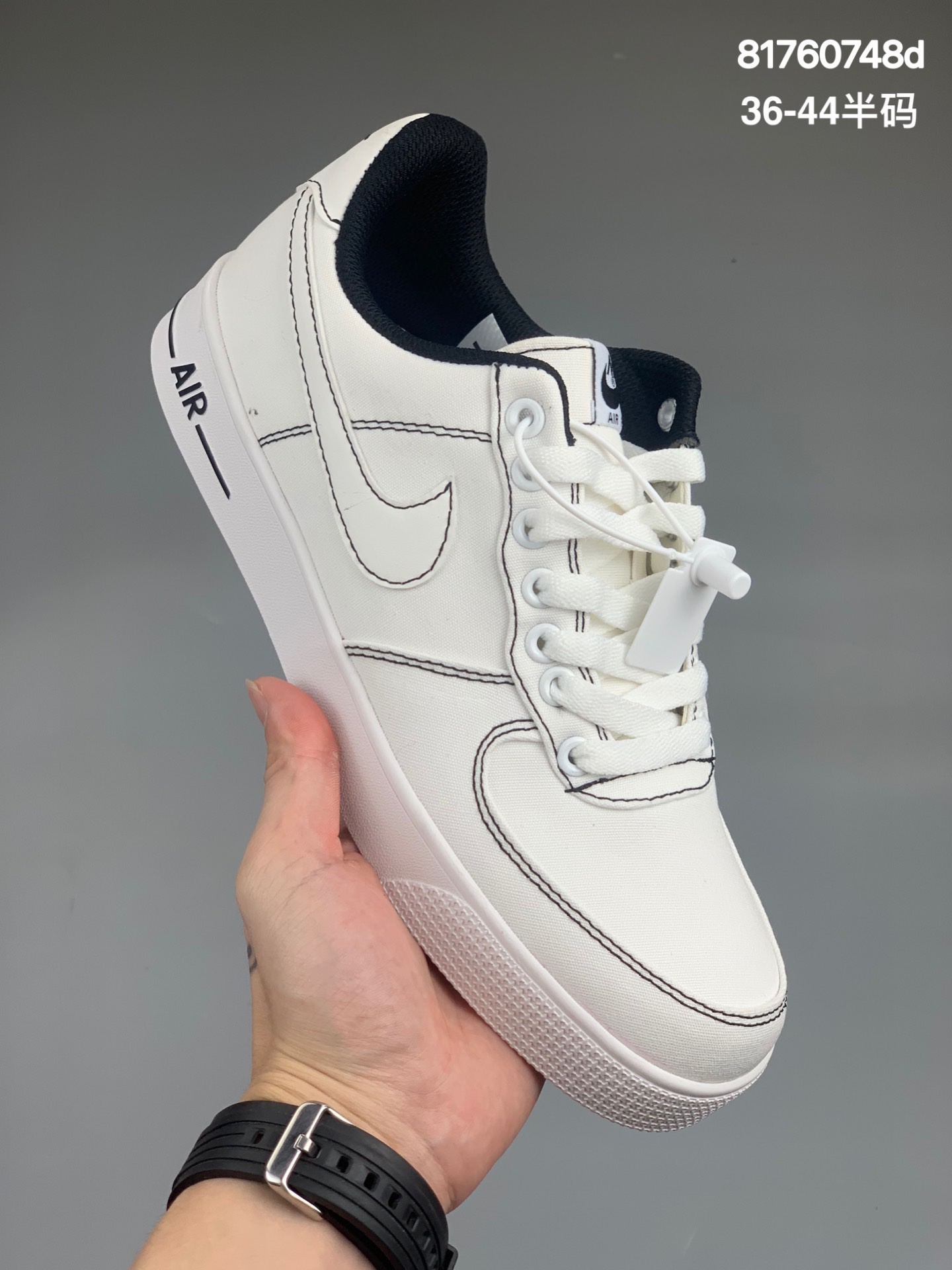 
耐克/Nike Air Force 1 空一军号 简空版军 帆布内气置垫 低帮板鞋 
货号：630939
尺码：36-44半码
编码：81760748d