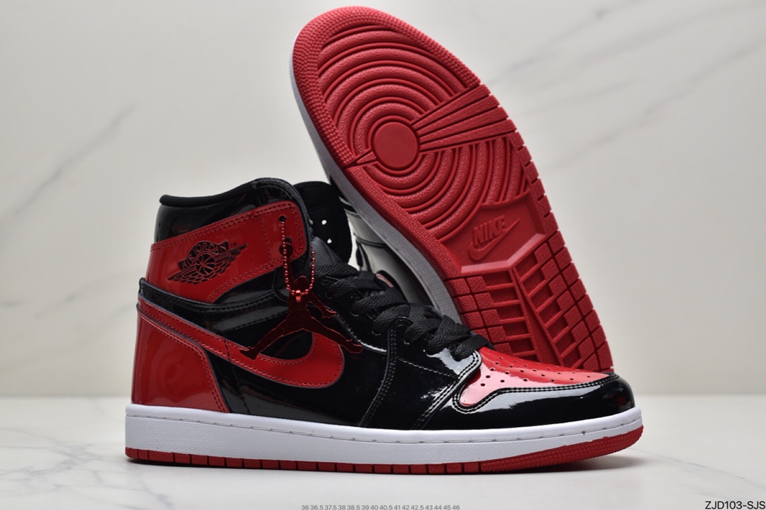 240 乔丹Air Jordan 1 Retro High OGUniversity BlueAJ1代经典复古经典高帮百搭文化篮球鞋 555088-404
