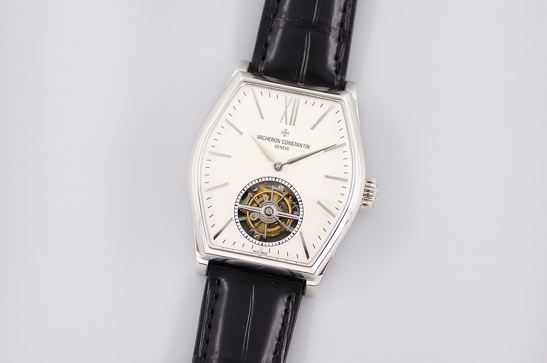 Para celebrar el centenario del nacimiento del reloj con forma de barril, Vacheron Constantin lanzó el nuevo …