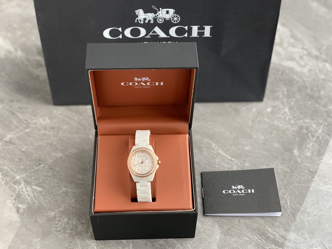 Часы Coach