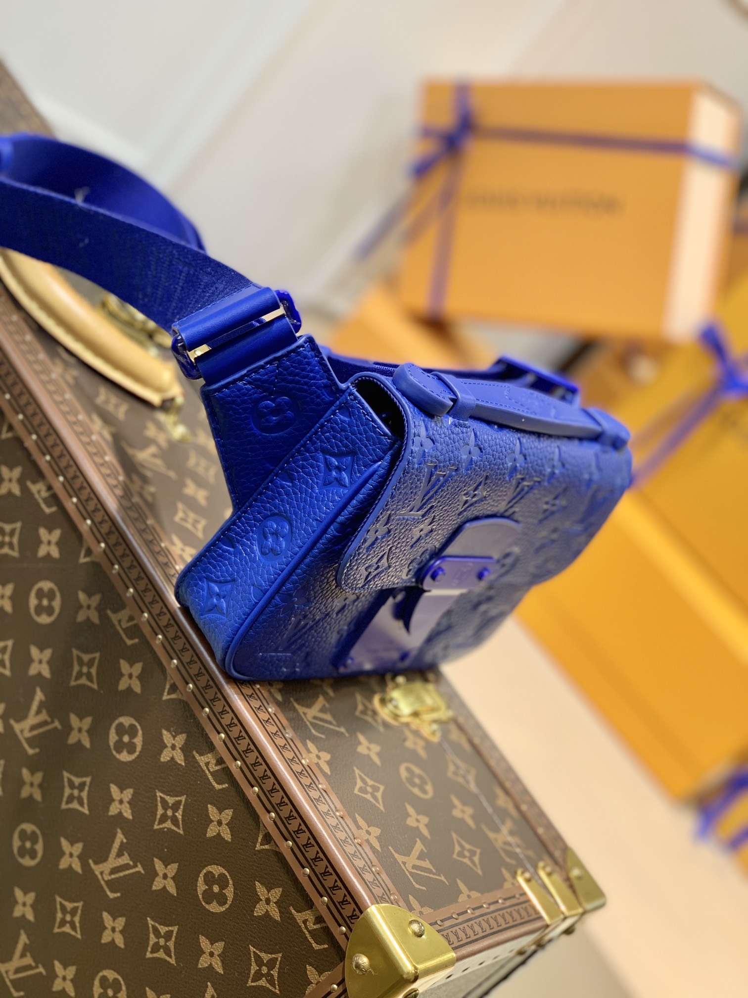 Louis Vuitton LV S Lock Sling Bag M58486