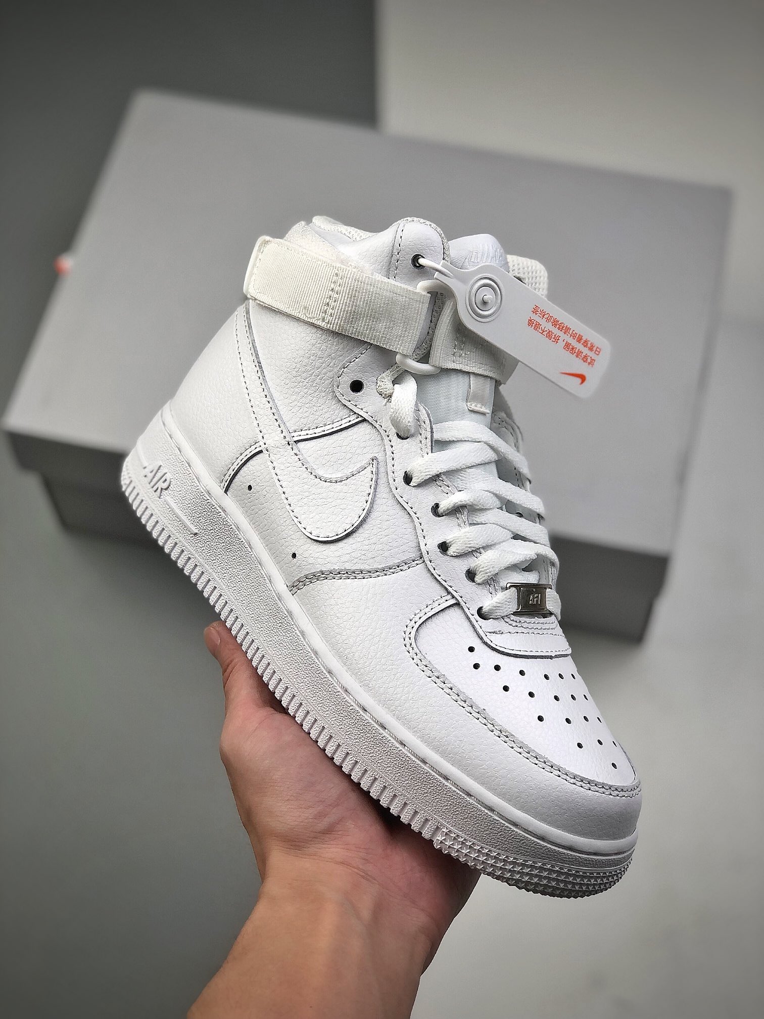 NIKE Air Force 1 High zapatilla de skate casual deportiva de caña alta versátil amortiguación suave y elástica y diseño…