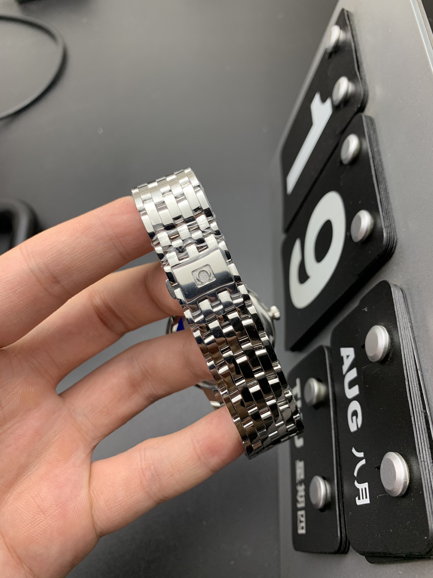 Omega MKS 灰蝶飞