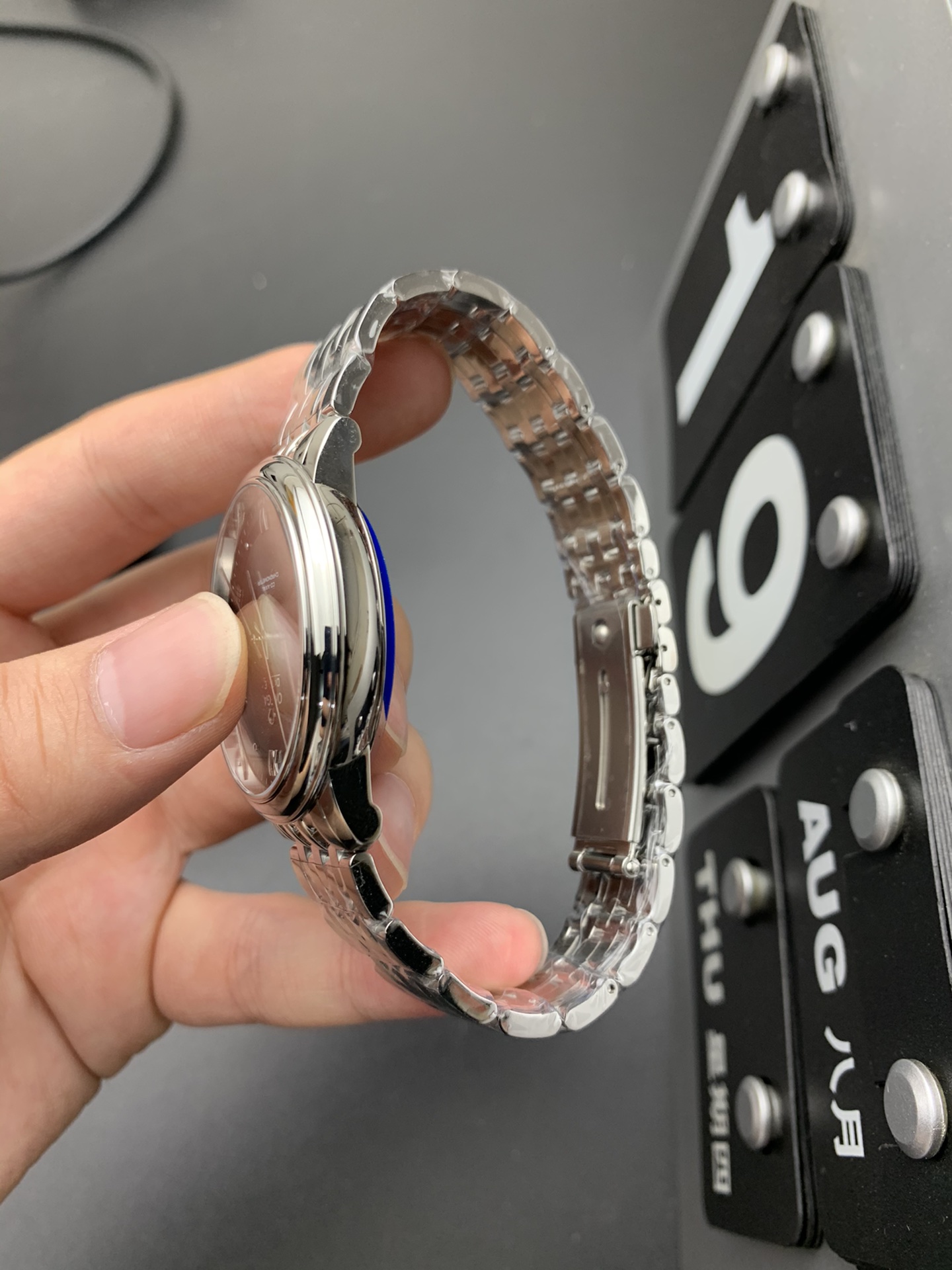 Omega MKS 灰蝶飞