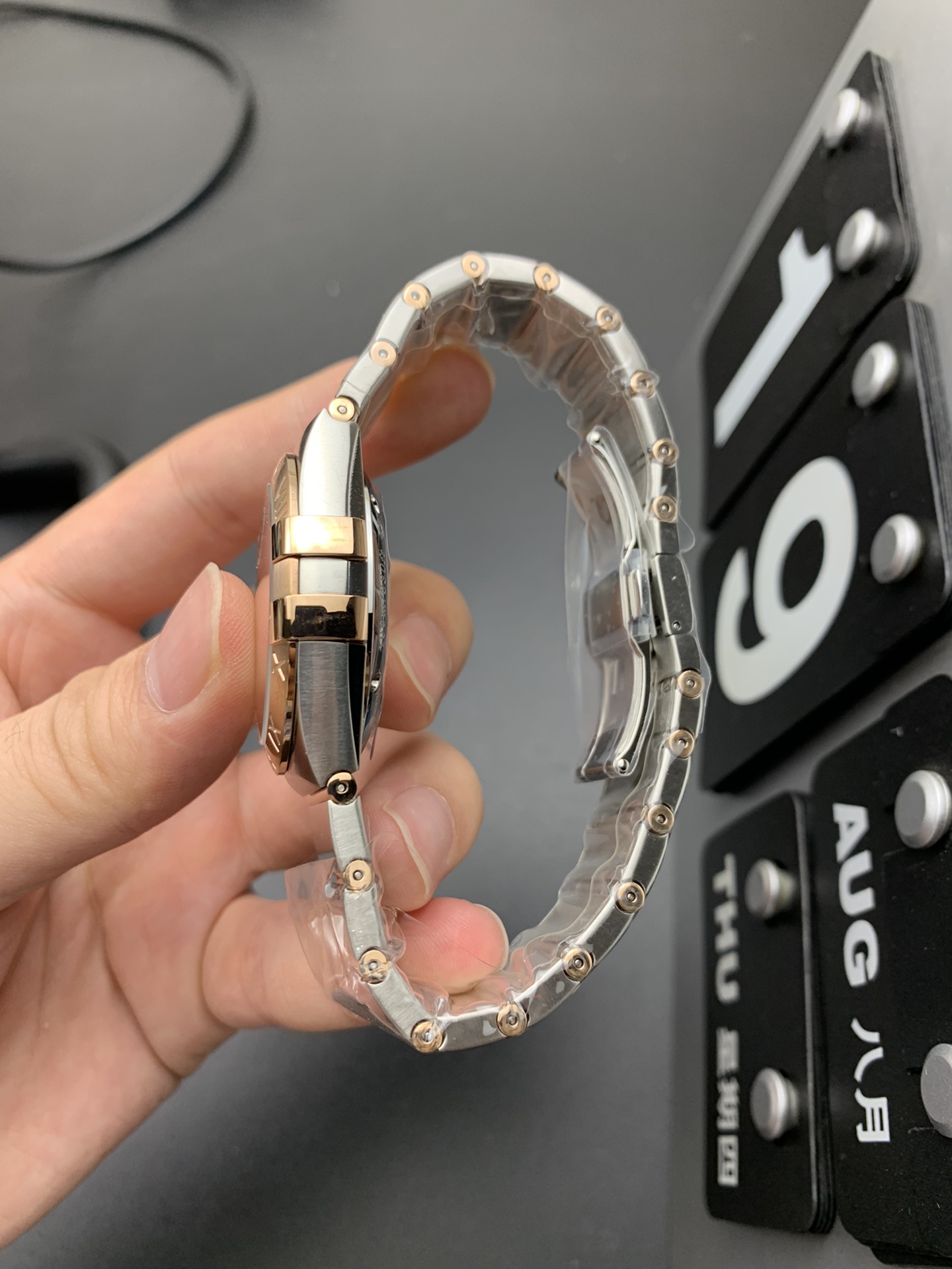 Omega 玫瑰金星座