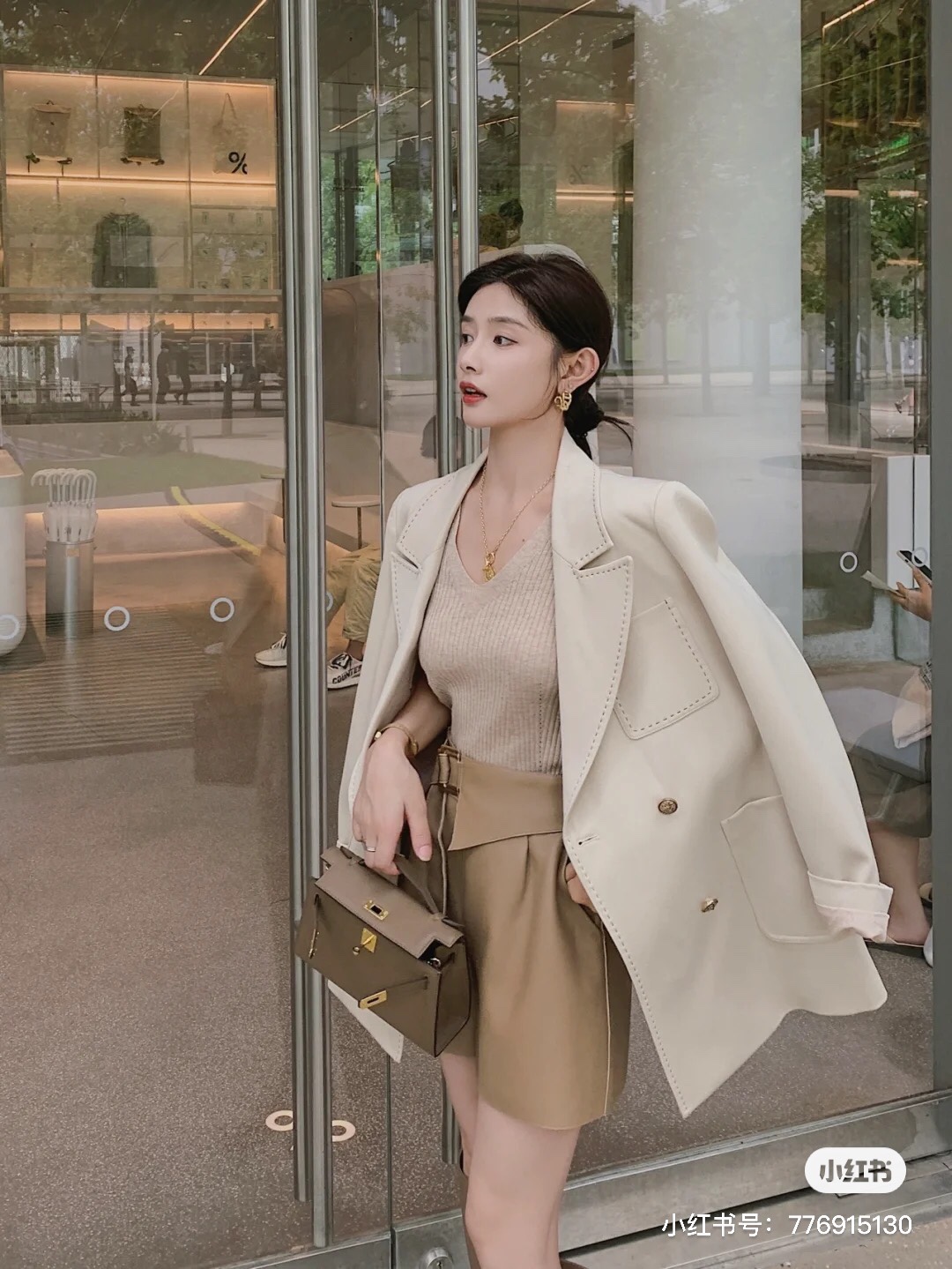 路易威登 Louis Vuitton 高定典藏名品高定成衣时装外套连衣裙衬衫T恤 #10FE519A 4