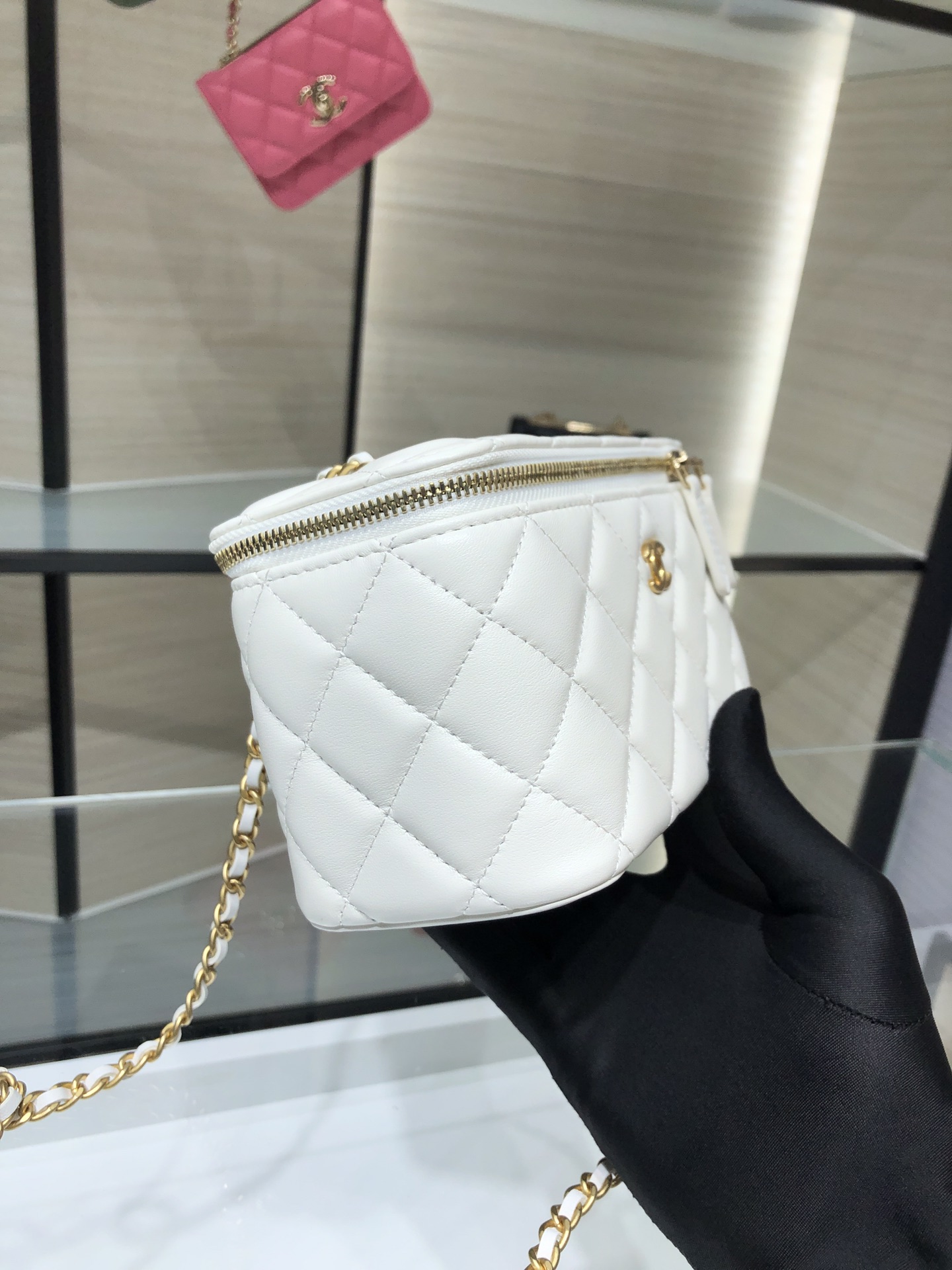 CHANEL: New Arrival: Adjustable chain, Large Classic Chain Vanity Case - Bag 5