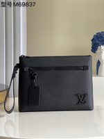 Louis Vuitton Clutches & Pouch Bags Calfskin Cowhide M69837