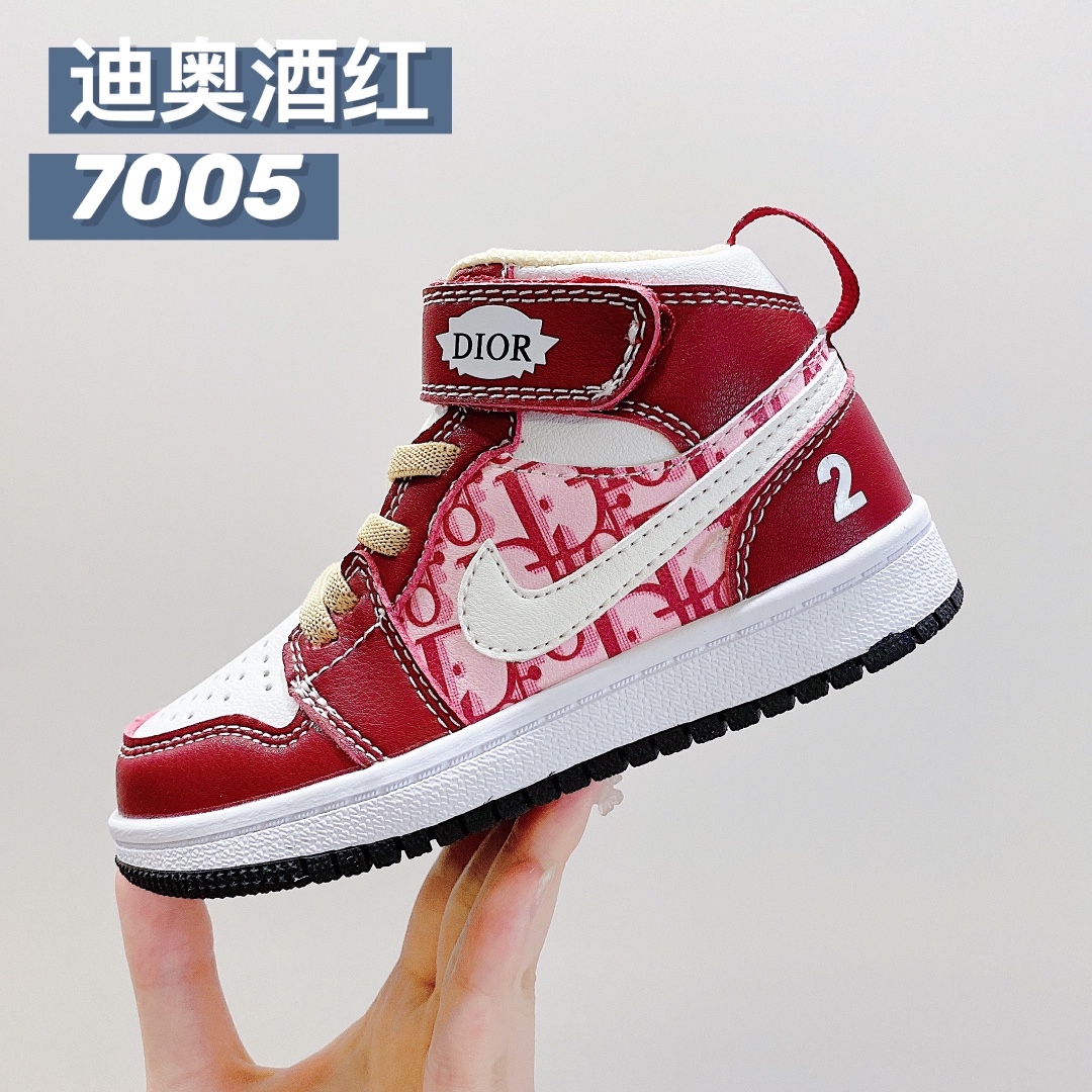 图片[8]-AIR JORDAN 1 魔术贴单扣童鞋 尺码：22-37.5，火爆吹爆这双AJ💥💥💥一直以来乔1都是最热的款！销量永远都是稳居第一👏🏻👏🏻👏🏻各大互联网平台都有它的身影真的是无限好评➕回购的款👍🏻👍🏻👍🏻-选品中心