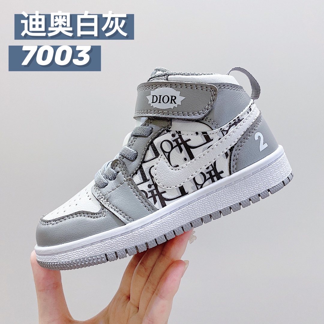 图片[5]-AIR JORDAN 1 魔术贴单扣童鞋 尺码：22-37.5，火爆吹爆这双AJ💥💥💥一直以来乔1都是最热的款！销量永远都是稳居第一👏🏻👏🏻👏🏻各大互联网平台都有它的身影真的是无限好评➕回购的款👍🏻👍🏻👍🏻-选品中心