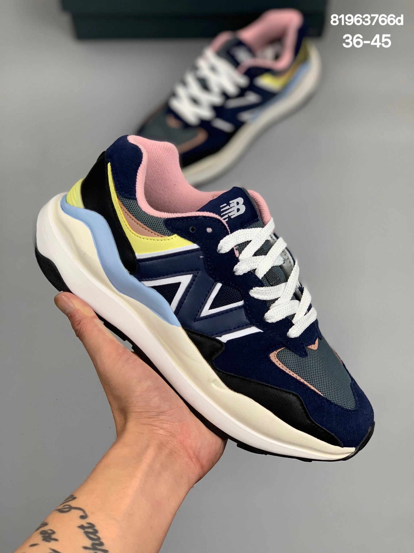 
原盒真标 新版本 张子枫代言配色,NB新百伦New Balance M5740系列复古老爹风休闲运动慢跑鞋 W5740LB 原楦原纸版开发版型#采用牛巴磨砂革料拼接透气网织布鞋面材质#中底高弹EVA发泡材质#外置橡胶大齿防滑橡胶外底尽显90年代复古风格 
尺码:36-45
编码：81963766d