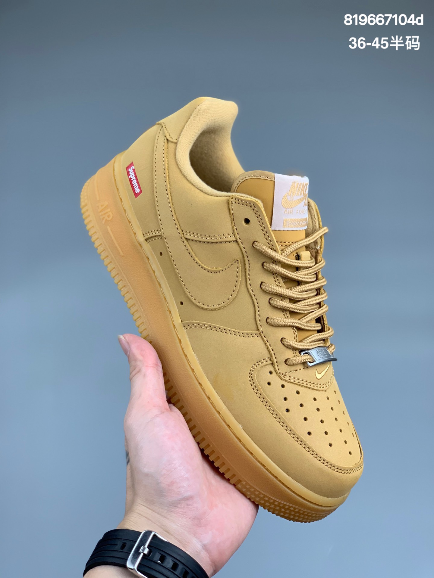 
公司級，Supreme x Air Force 1