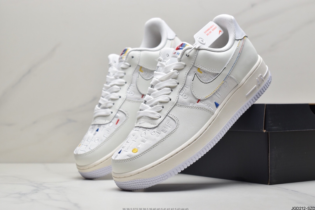 180 耐克Nike Air Force 1 Low  空军一号低帮百搭休闲运动板鞋DC9556-300