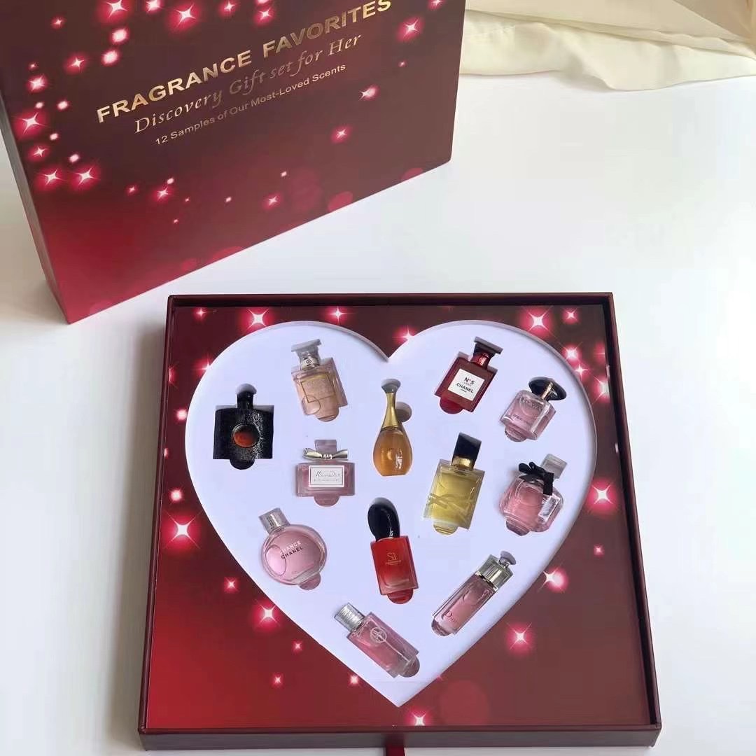 Fragrance Favorites Discovery Gift Set for Her, 12 Samples of Most-Loved Scents 3 i1629428995 265 2