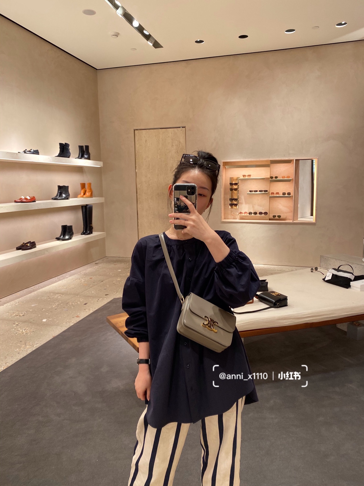 CELINE TEEN TRIOMPHE 18.5CM BAG 188423卵石灰色