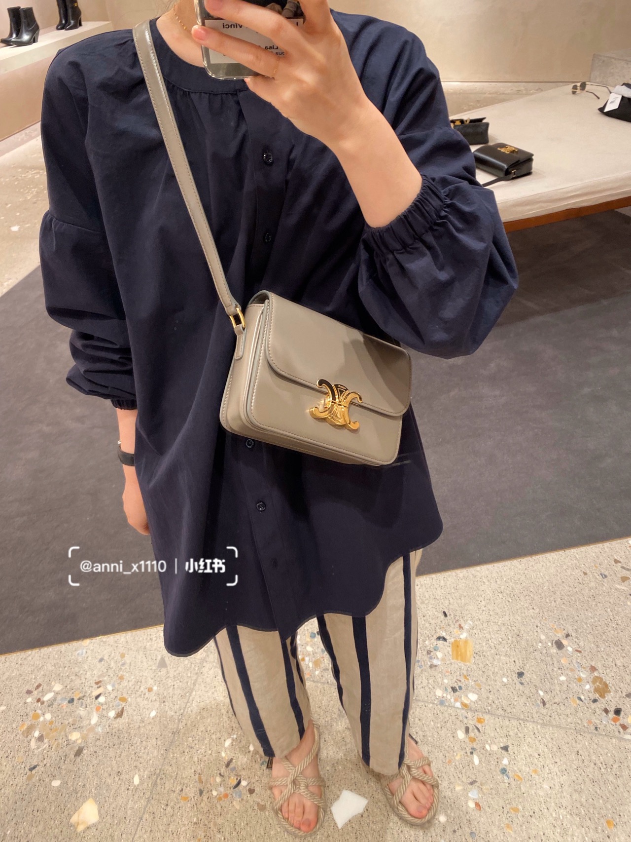 CELINE TEEN TRIOMPHE 18.5CM BAG 188423卵石灰色
