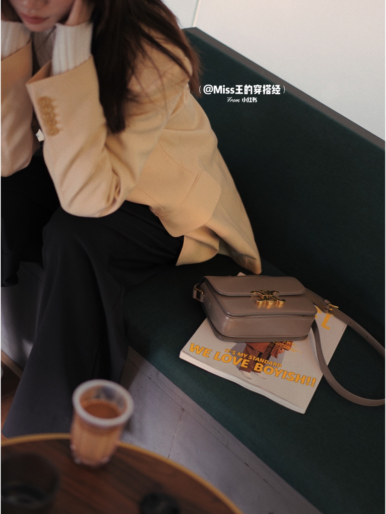 CELINE TEEN TRIOMPHE 18.5CM BAG 188423卵石灰色