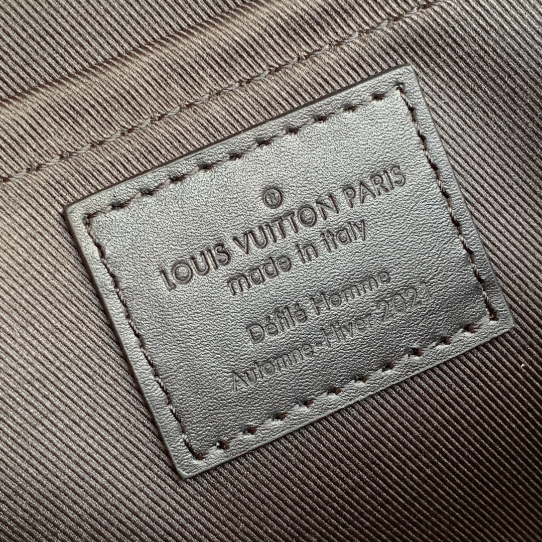 Shop Louis Vuitton 2021-22FW Ambassadeur Pm (M58711) by lufine