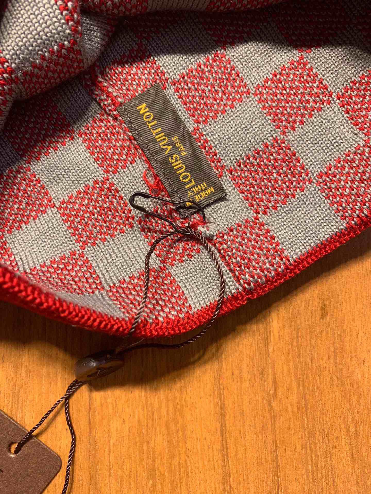 。L家。【羊毛单帽】专柜专柜专柜直接下的订单.电子版合确认信息拍你们.客供小羊毛！珍贵典藏的灵魂帽子！客