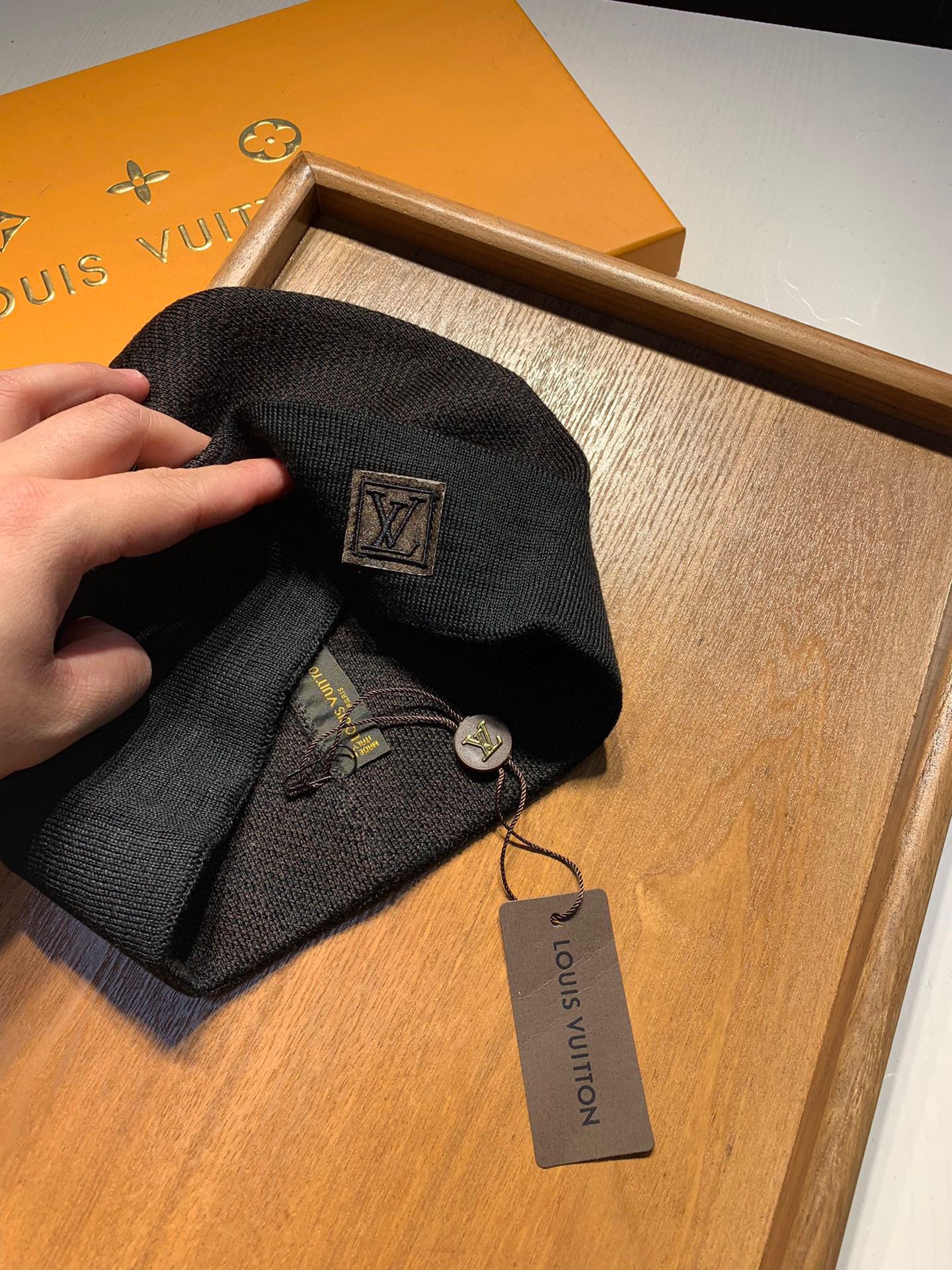 。L家。【羊毛单帽】专柜专柜专柜直接下的订单.电子版合确认信息拍你们.客供小羊毛！珍贵典藏的灵魂帽子！客