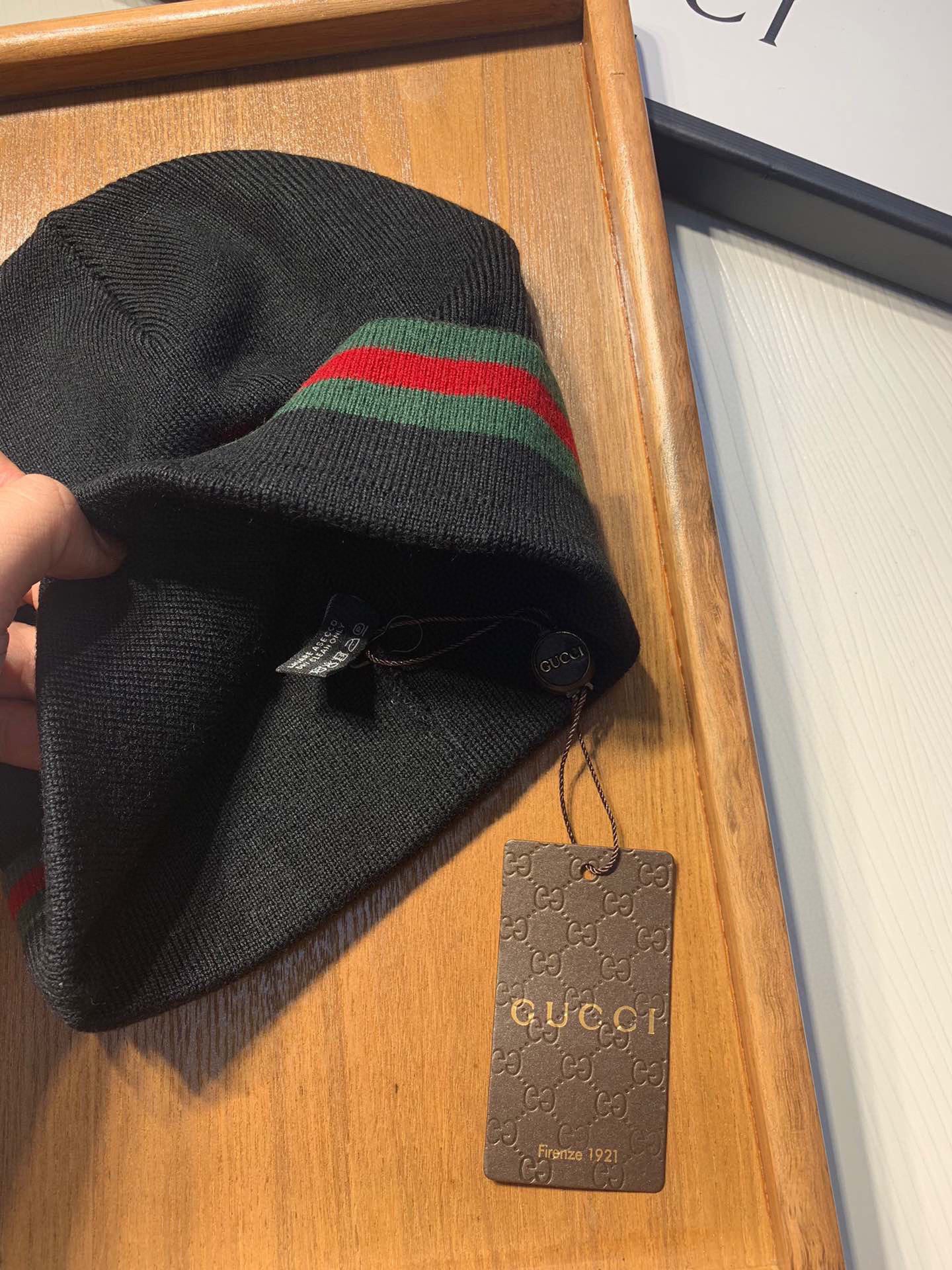 。G家。【羊毛单帽】专柜专柜专柜直接下的订单.电子版合确认信息拍你们.客供小羊毛！珍贵典藏的灵魂帽子！客