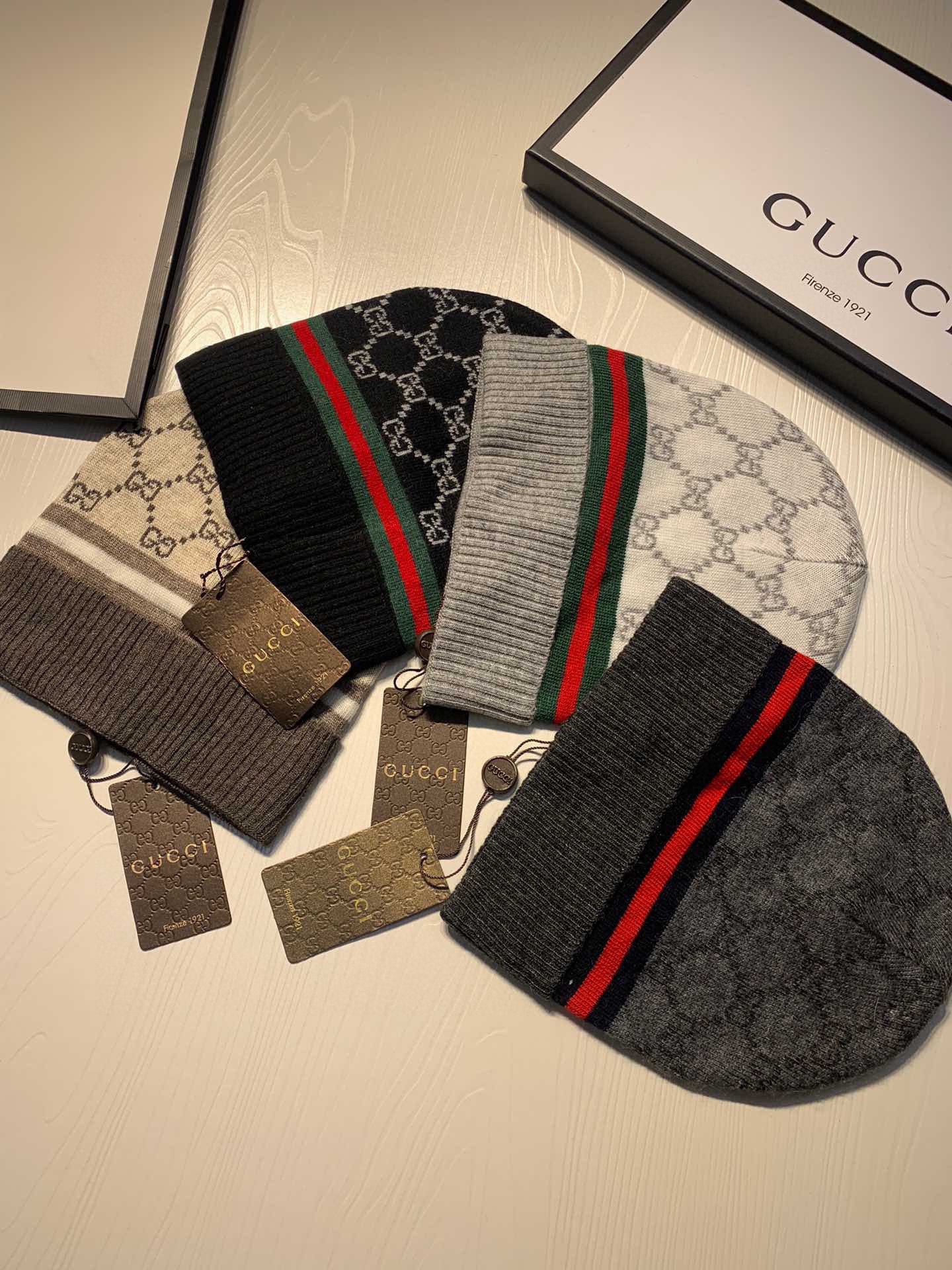 。G家。【羊毛单帽】专柜专柜专柜直接下的订单.电子版合确认信息拍你们.客供小羊毛！珍贵典藏的灵魂帽子！客