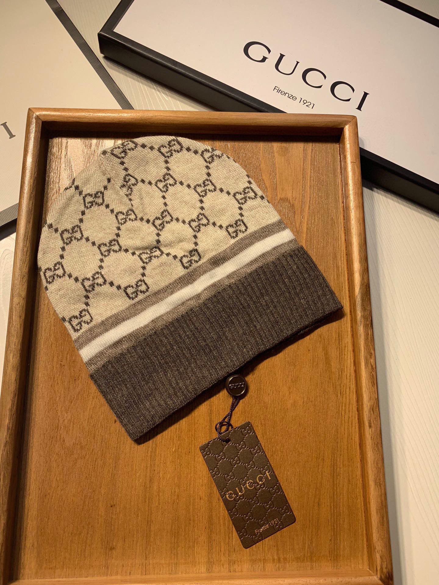 。G家。【羊毛单帽】专柜专柜专柜直接下的订单.电子版合确认信息拍你们.客供小羊毛！珍贵典藏的灵魂帽子！客